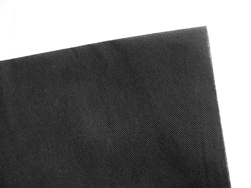 Mulčovací netkaná textilie černá – Agrotextílietilie N 50 g/m² 1,1×100 m [110 m²]